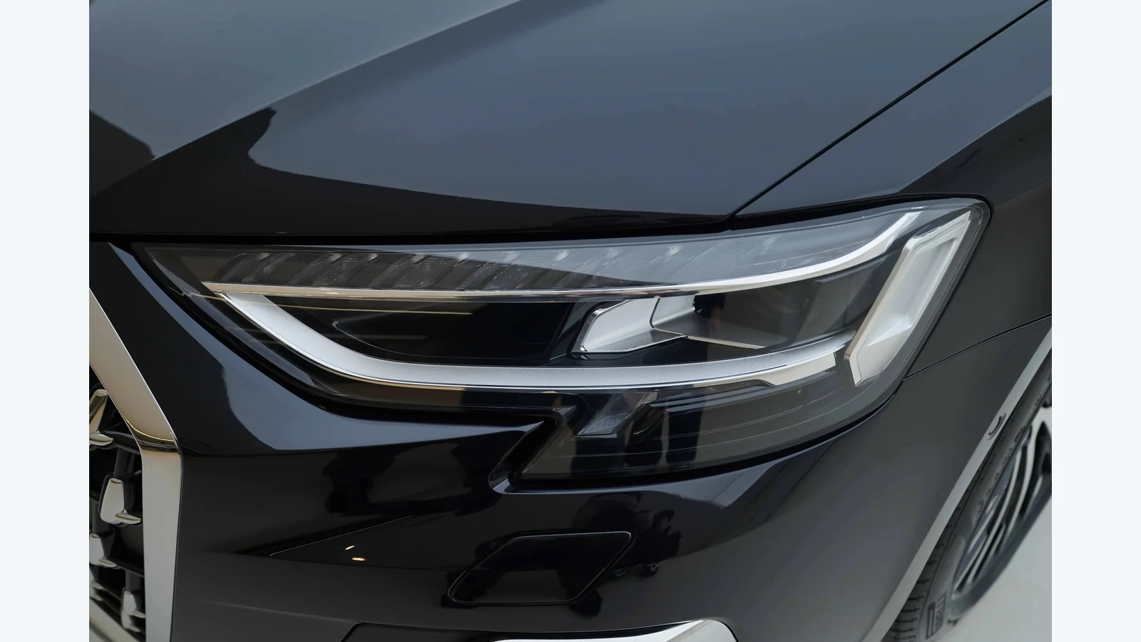Used Audi A8 Photo 3 thumbnail