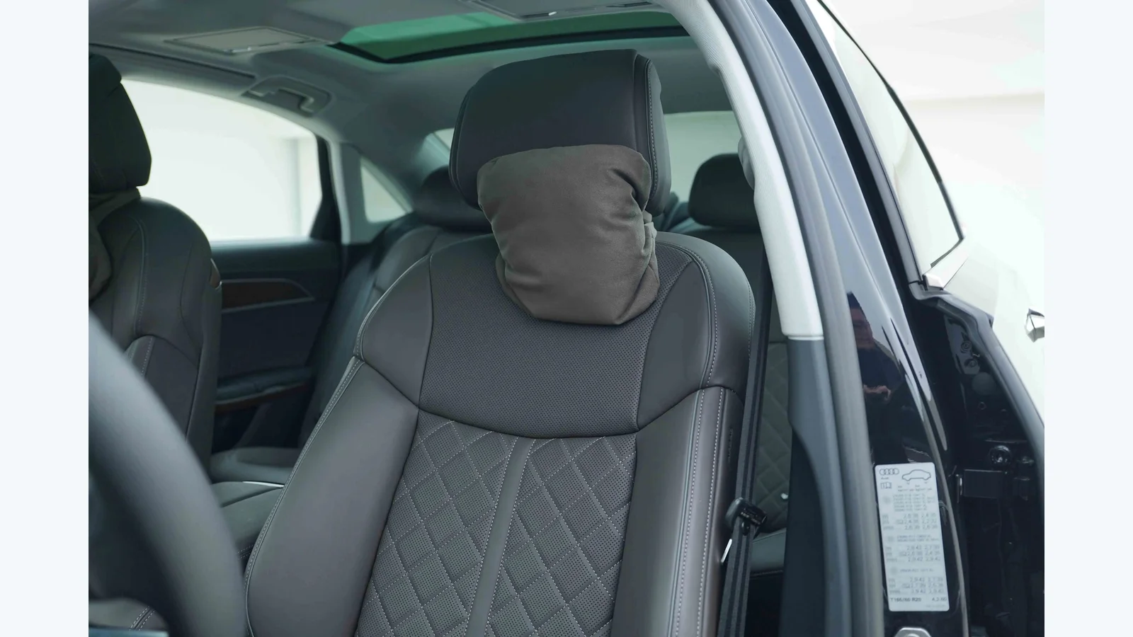 Used Audi A8 Photo 14 thumbnail