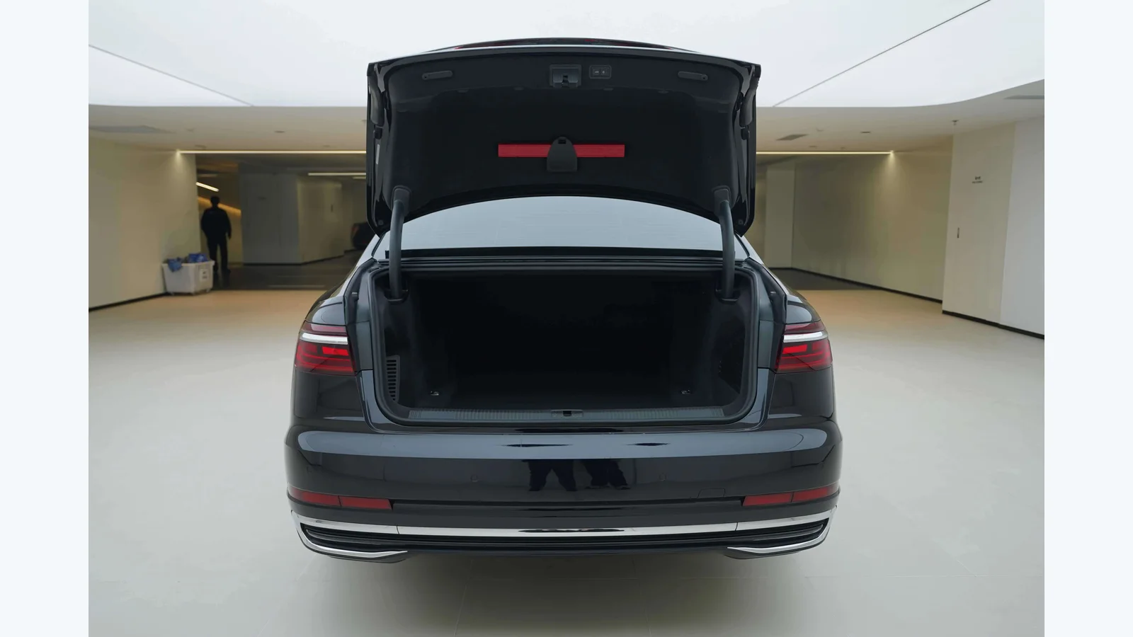 Used Audi A8 Photo 18 thumbnail