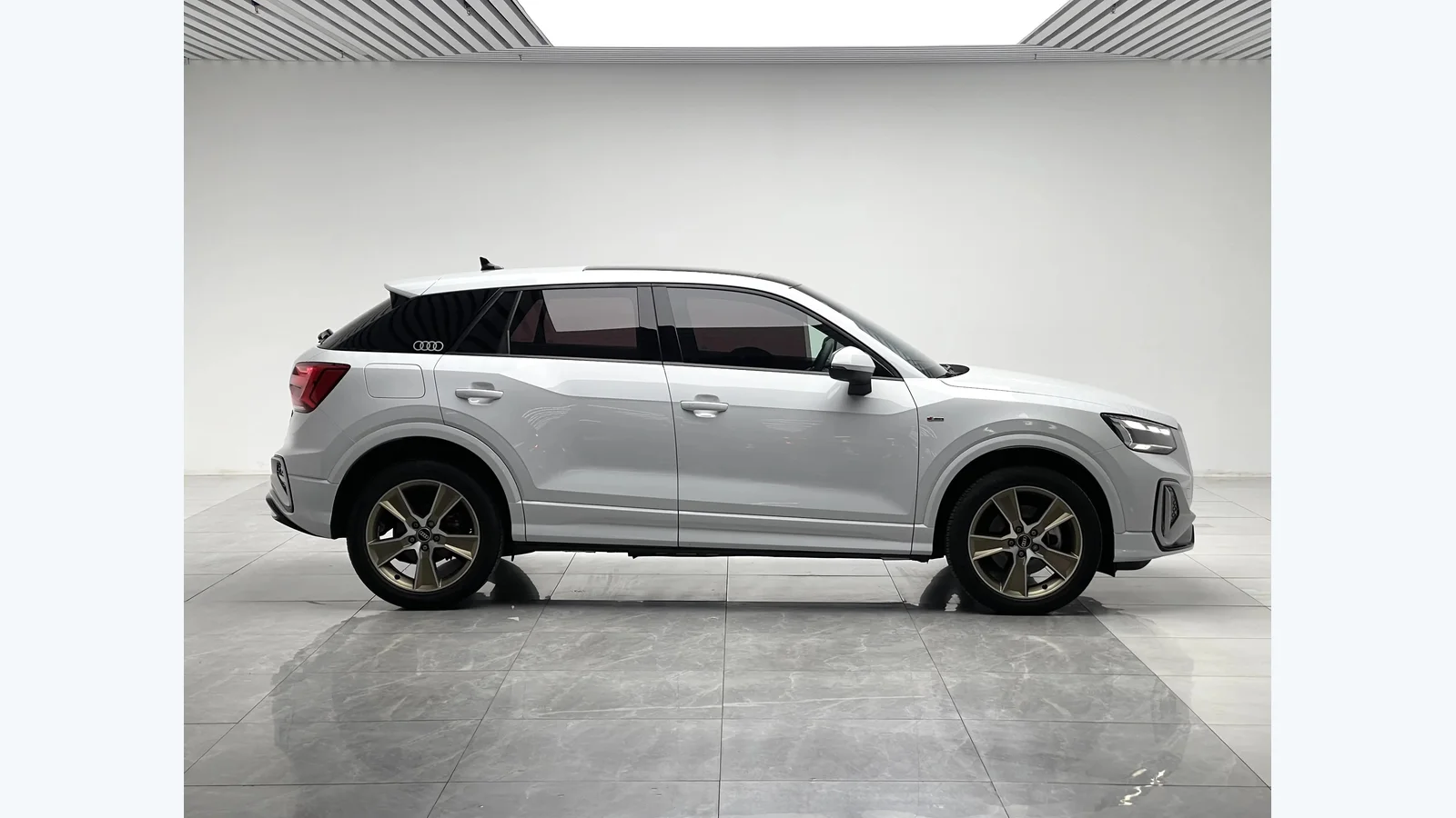 Used Audi Q2 Photo 2 thumbnail