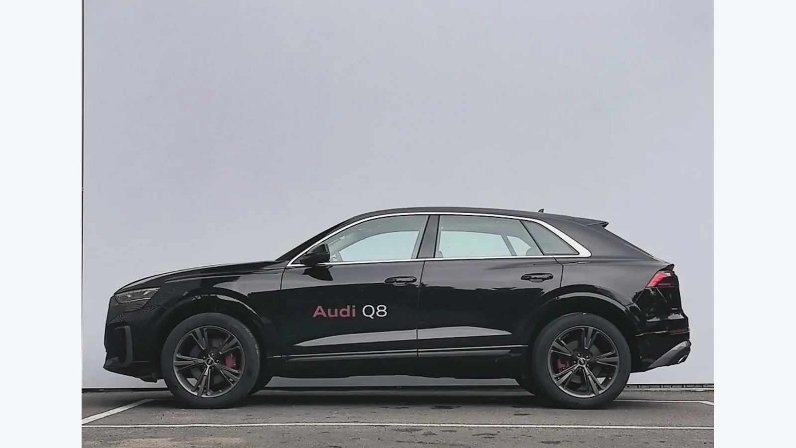 Used Audi Q8 Dashboard thumbnail