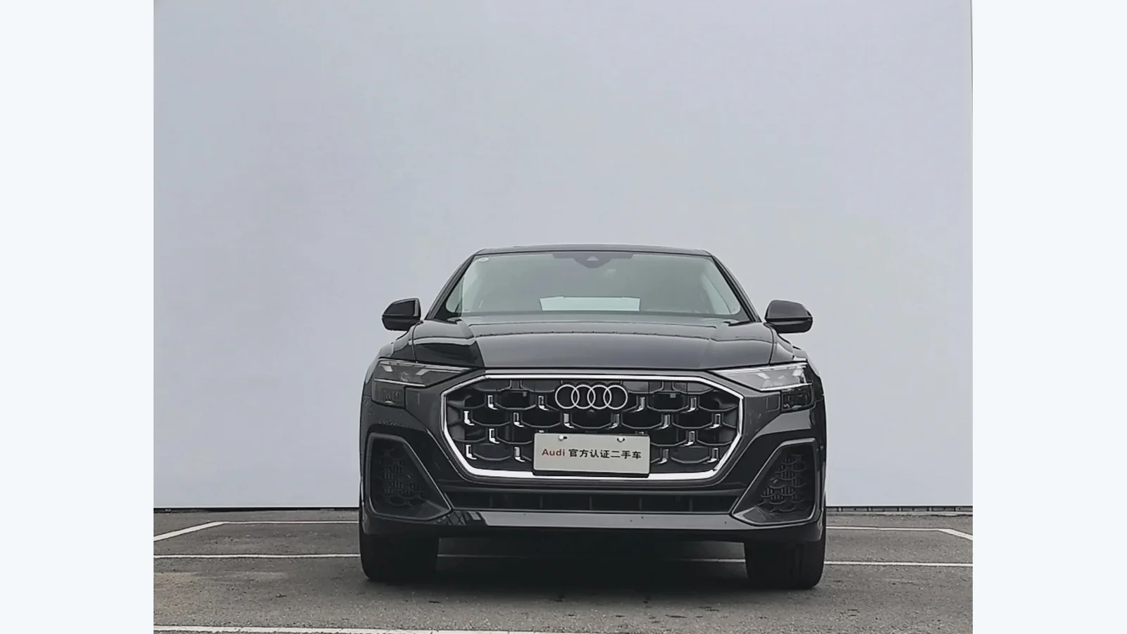 Used Audi Q8 Side profile thumbnail