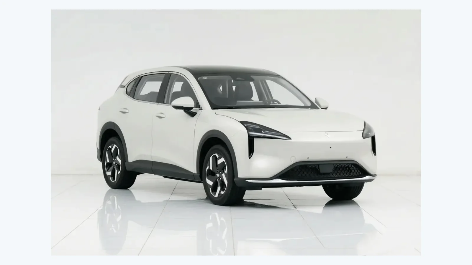 Used Baojun Cloud Rear 45-degree thumbnail