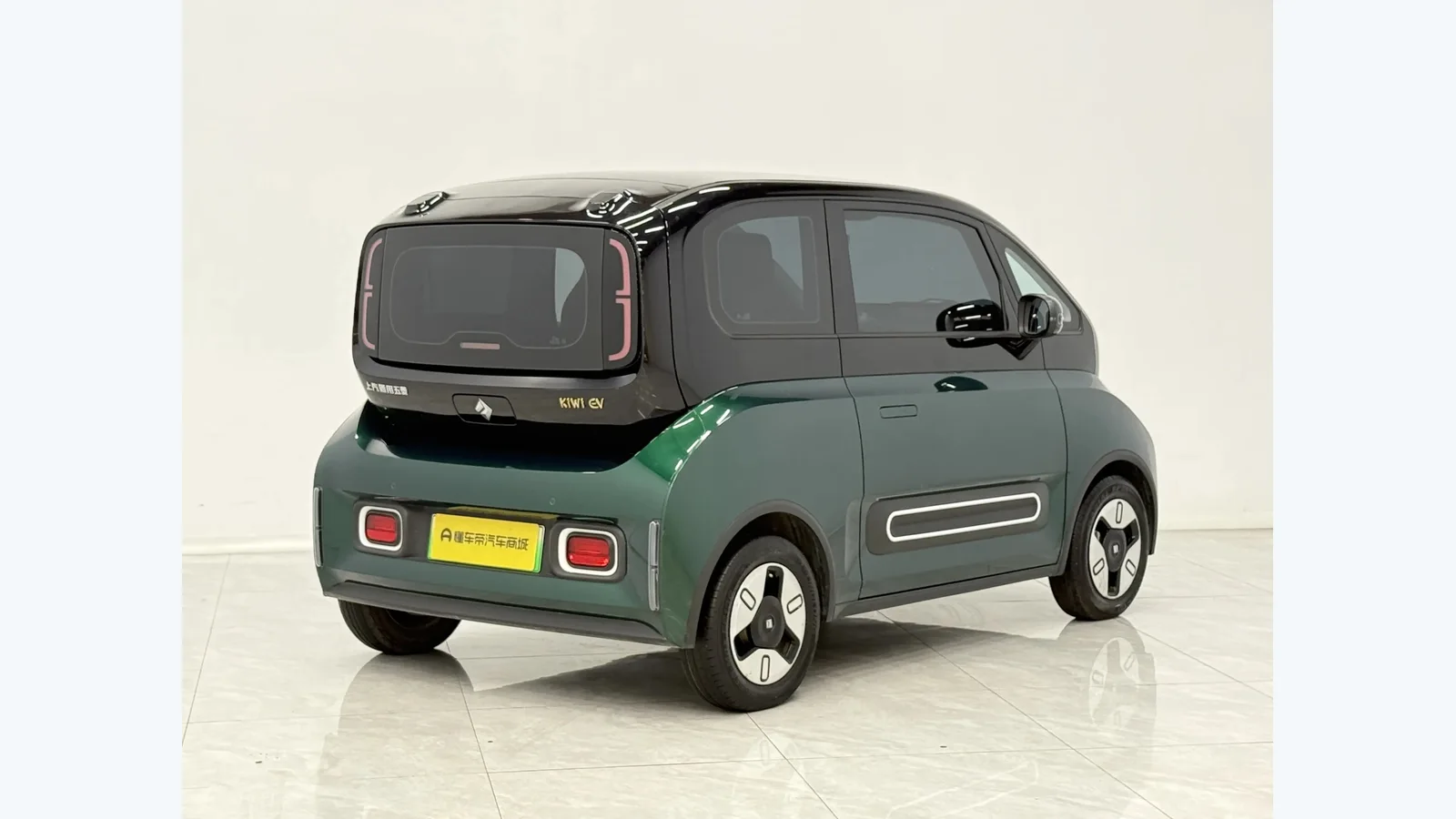 Used Baojun KiWi EV Photo 1 thumbnail