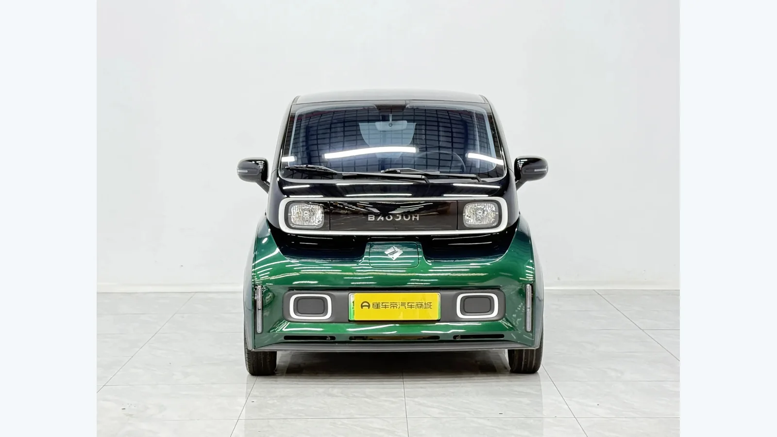 Used Baojun KiWi EV Side profile thumbnail