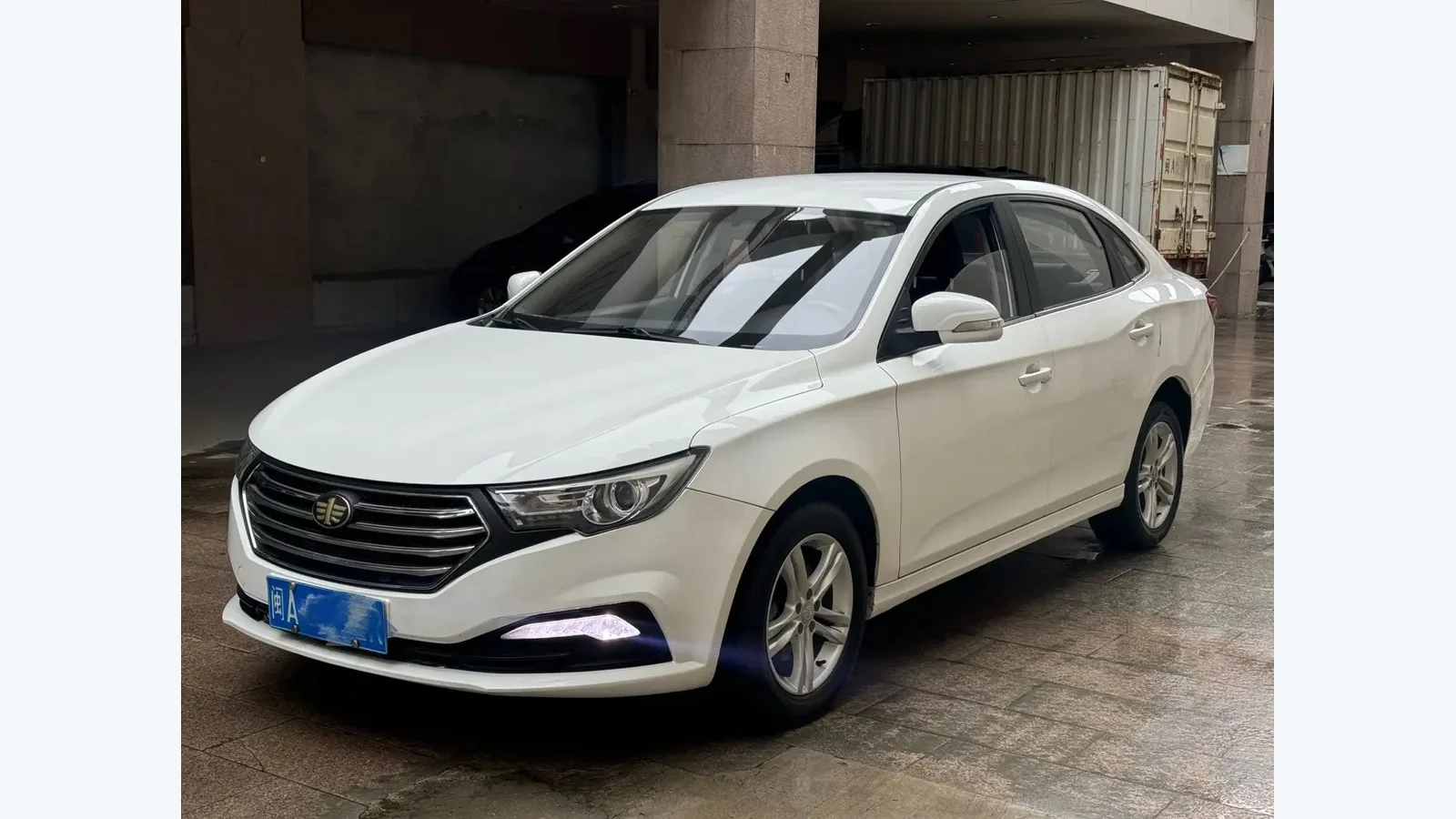 Used Bestune B30 Front 45-degree reference for China export