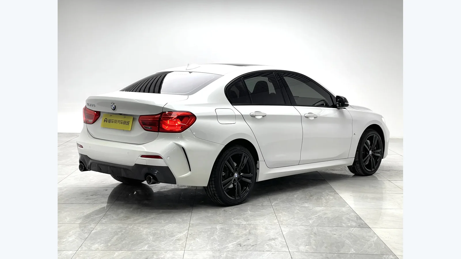 Used BMW 1 Series Photo 1 thumbnail