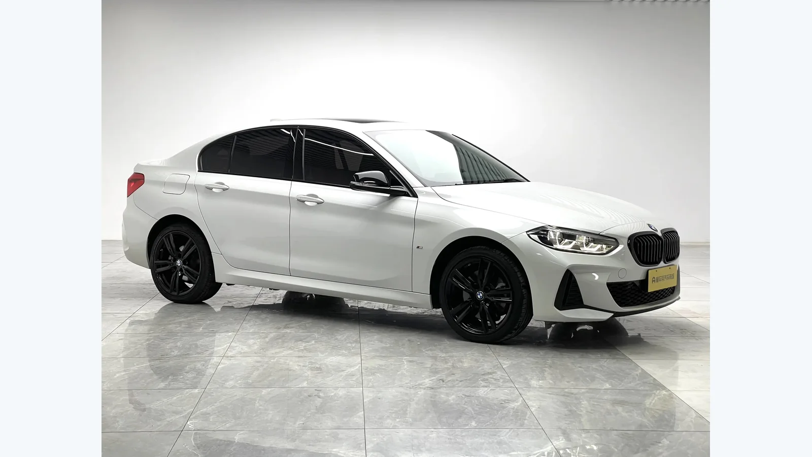 Used BMW 1 Series Rear 45-degree thumbnail