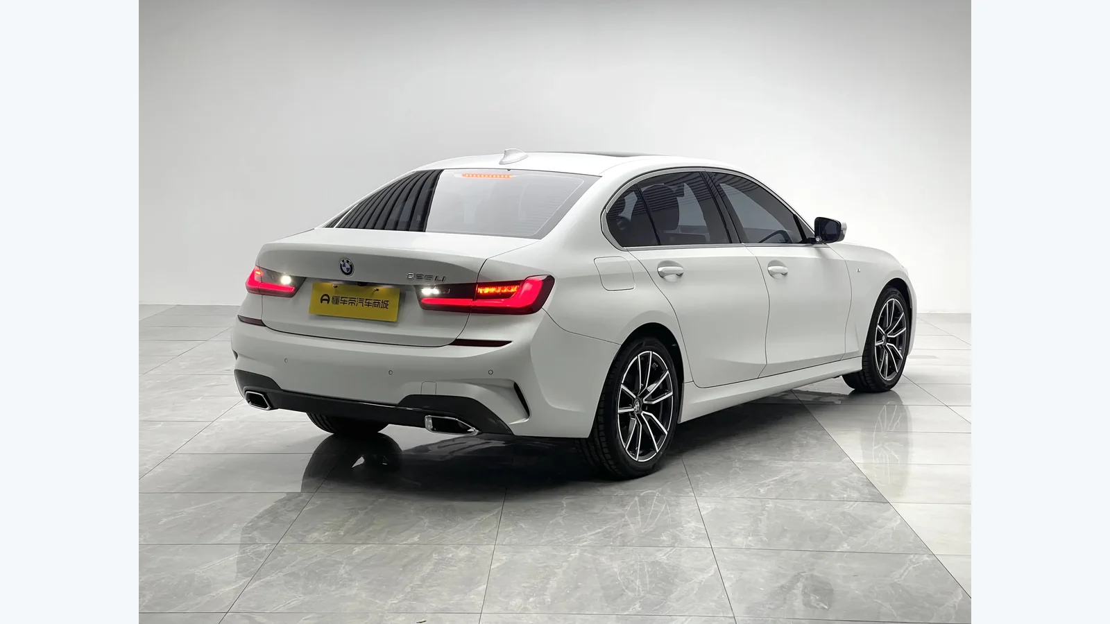 Used BMW 3 Series Photo 1 thumbnail