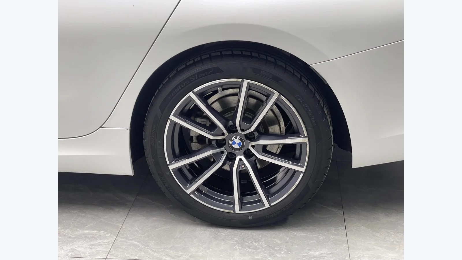 Used BMW 3 Series Photo 5 thumbnail