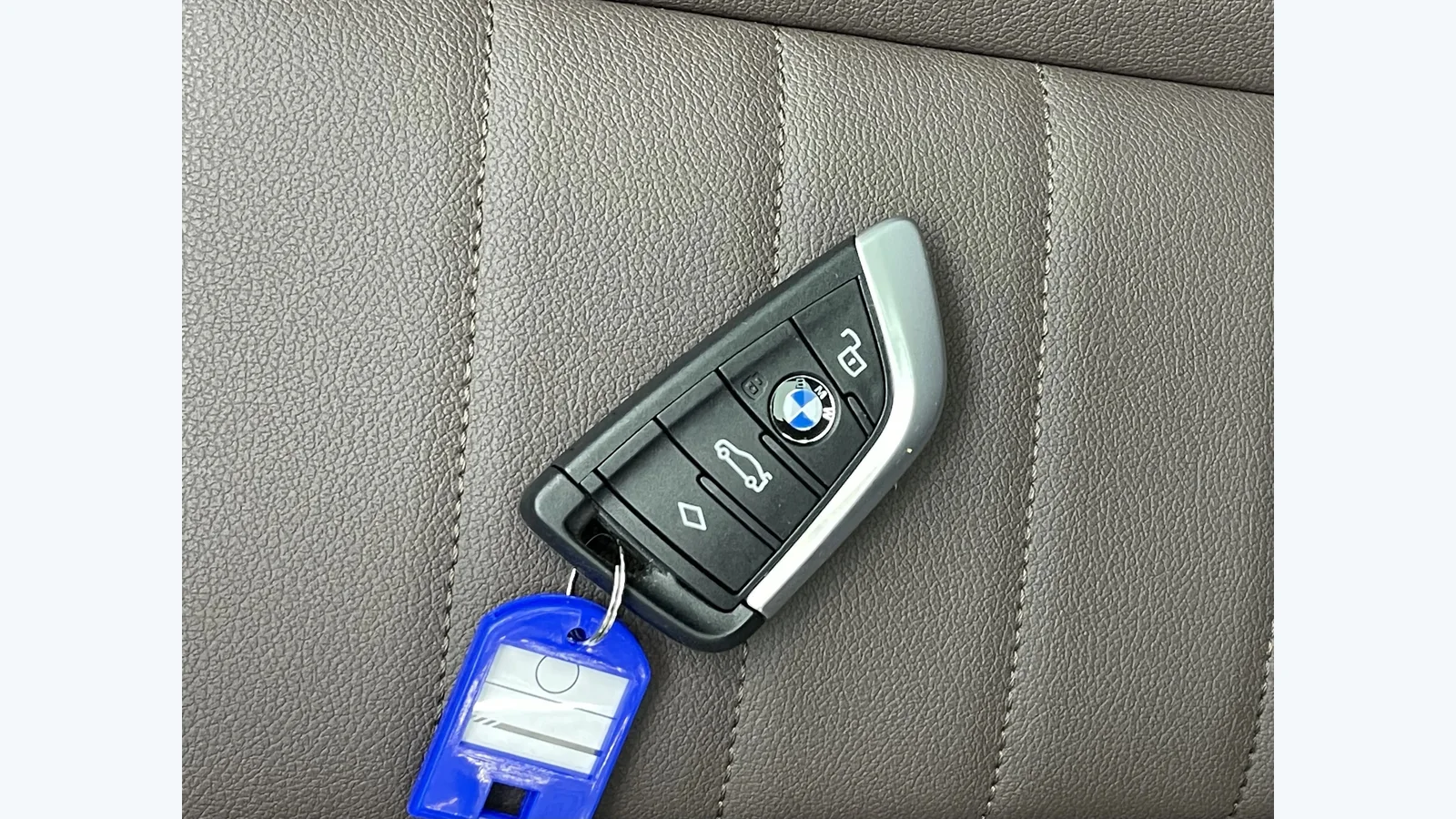 Used BMW 3 Series Photo 7 thumbnail