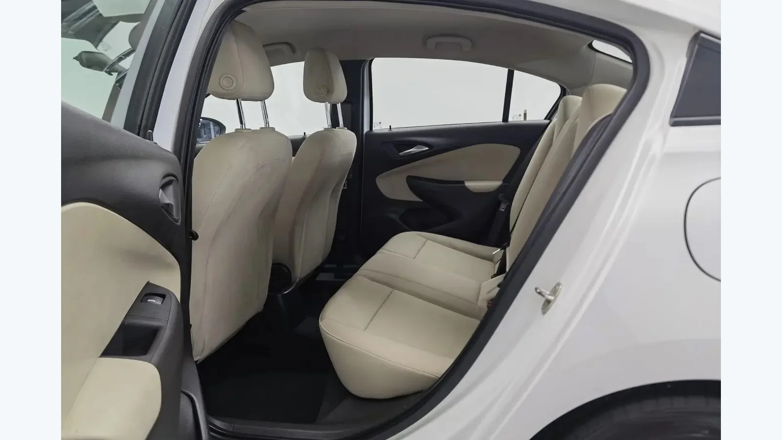 Used Buick Excelle Photo 13 thumbnail