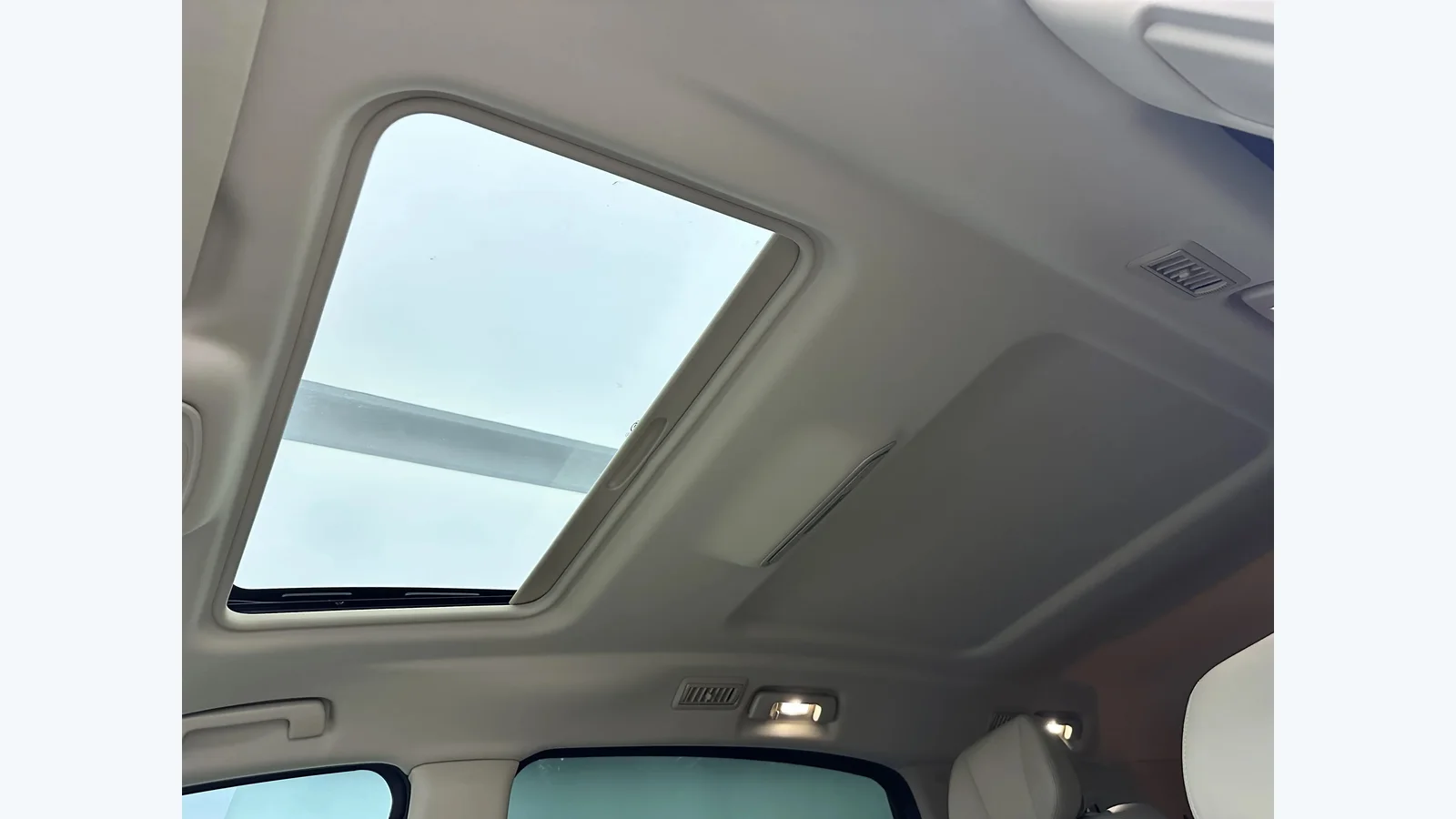 Used Buick GL8 Photo 13 thumbnail