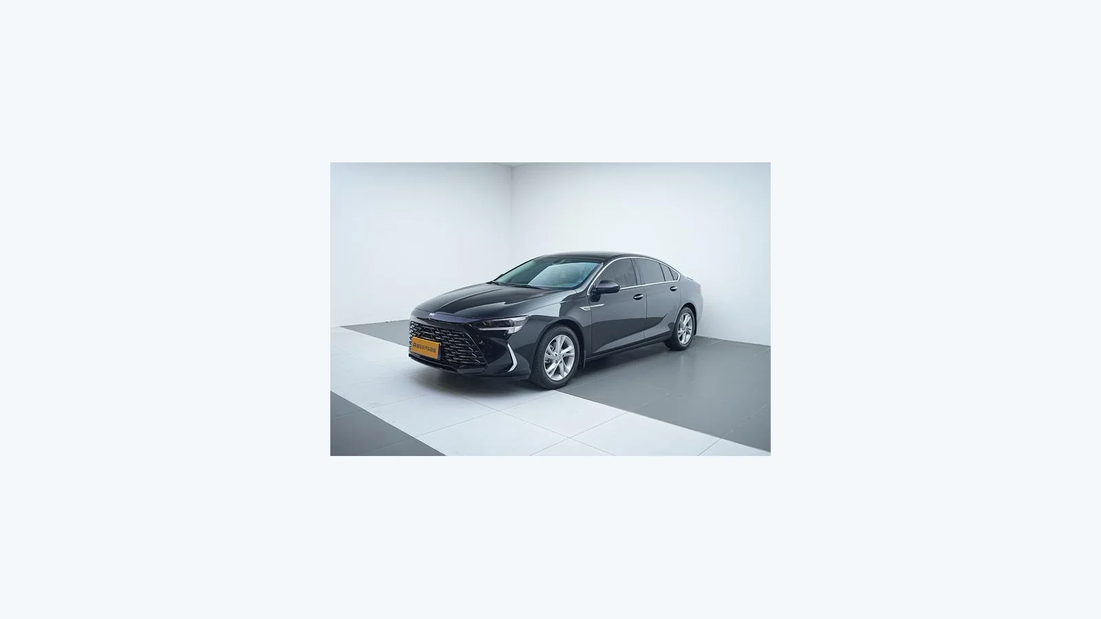 Used Buick Regal Front 45-degree reference for China export