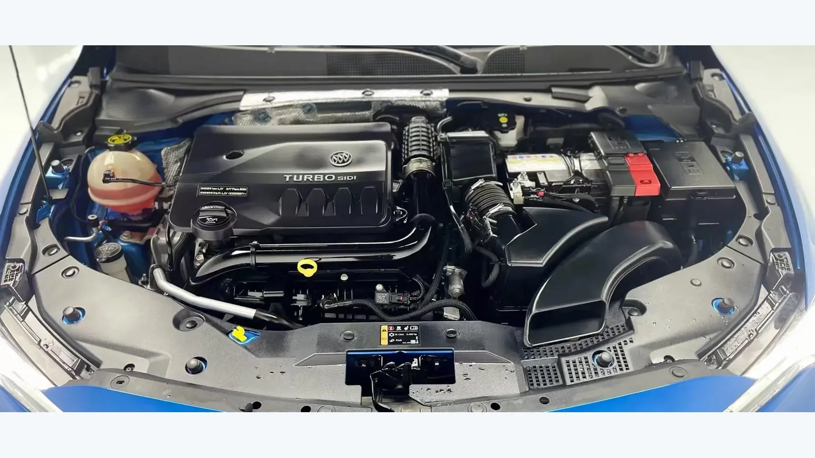 Used Buick Verano Photo 6 thumbnail
