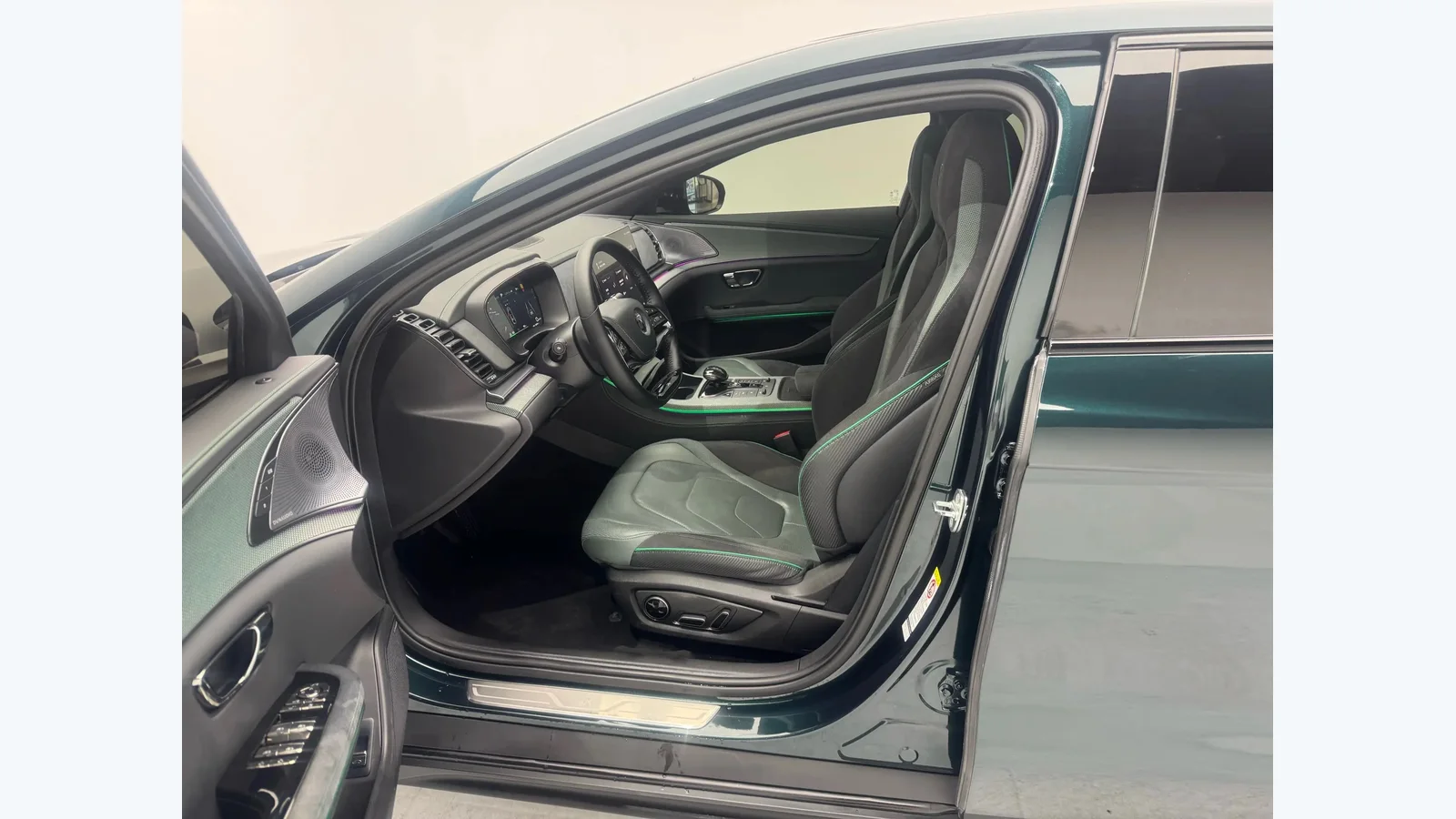 Used BYD Han EV Photo 11 thumbnail