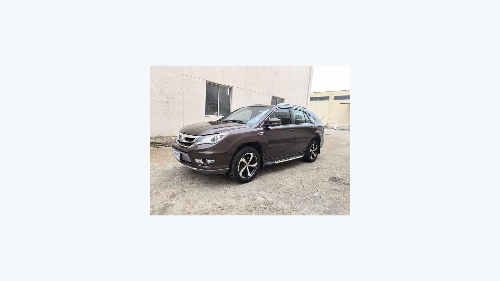 Used BYD S7 Front 45-degree reference for China export