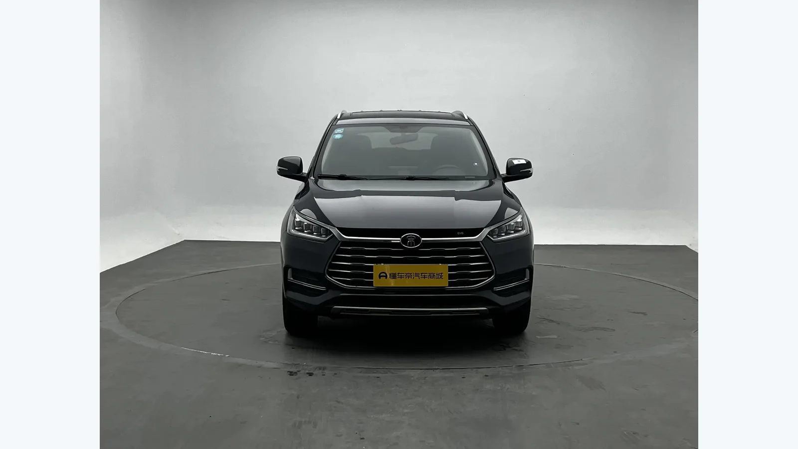Used BYD Song Front 45-degree reference for China export
