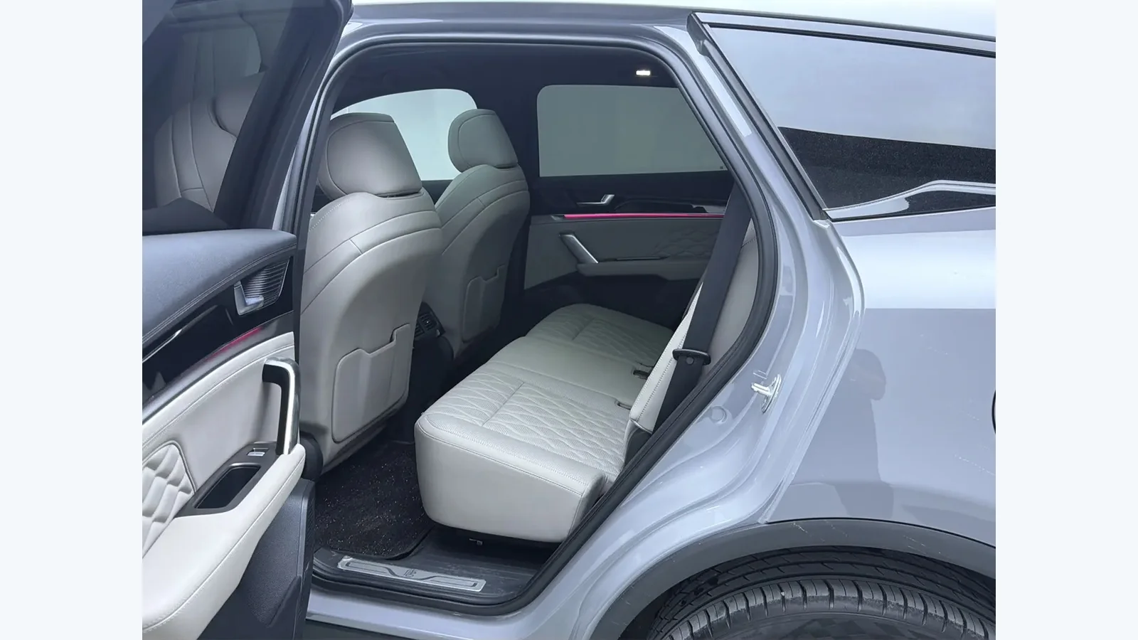 Used BYD Tang DM-i Photo 11 thumbnail