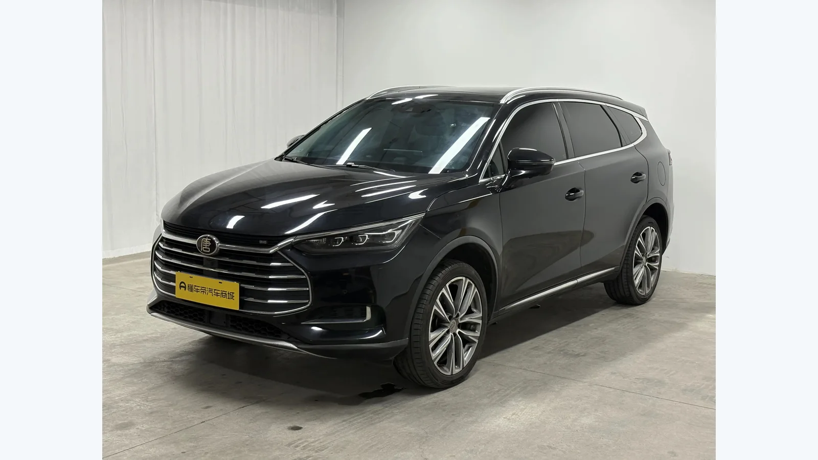 Used BYD Tang Front 45-degree reference for China export