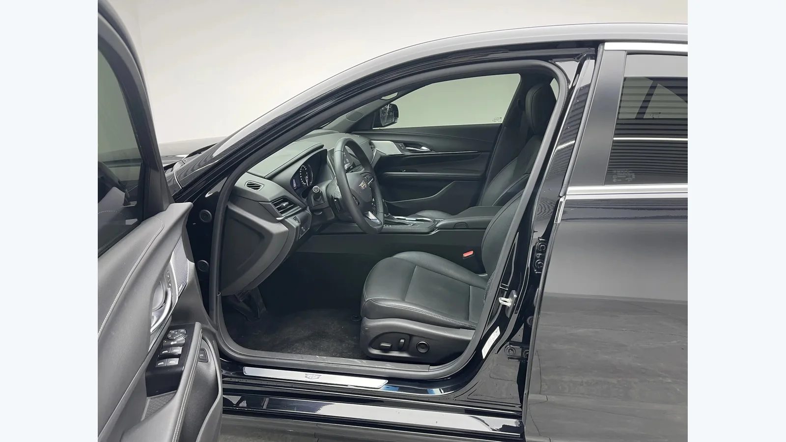 Used Cadillac CT4 Photo 11 thumbnail