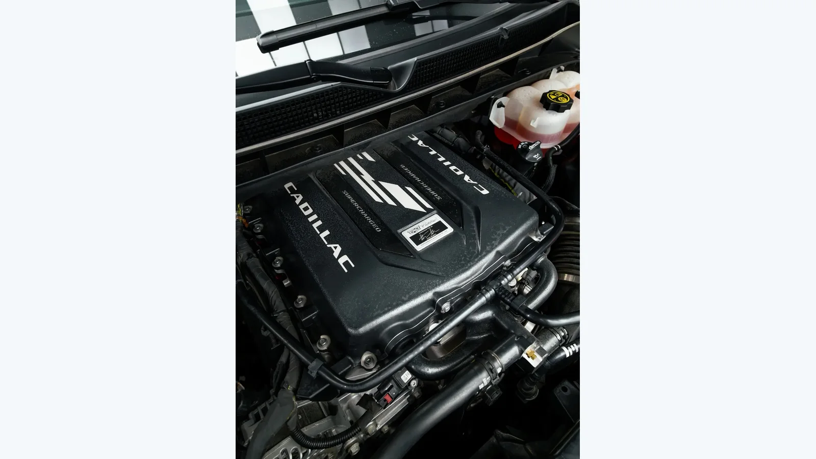 Used Cadillac Escalade Photo 1 thumbnail