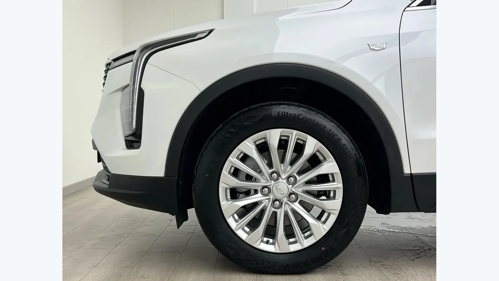 Used Cadillac XT4 Photo 4 thumbnail