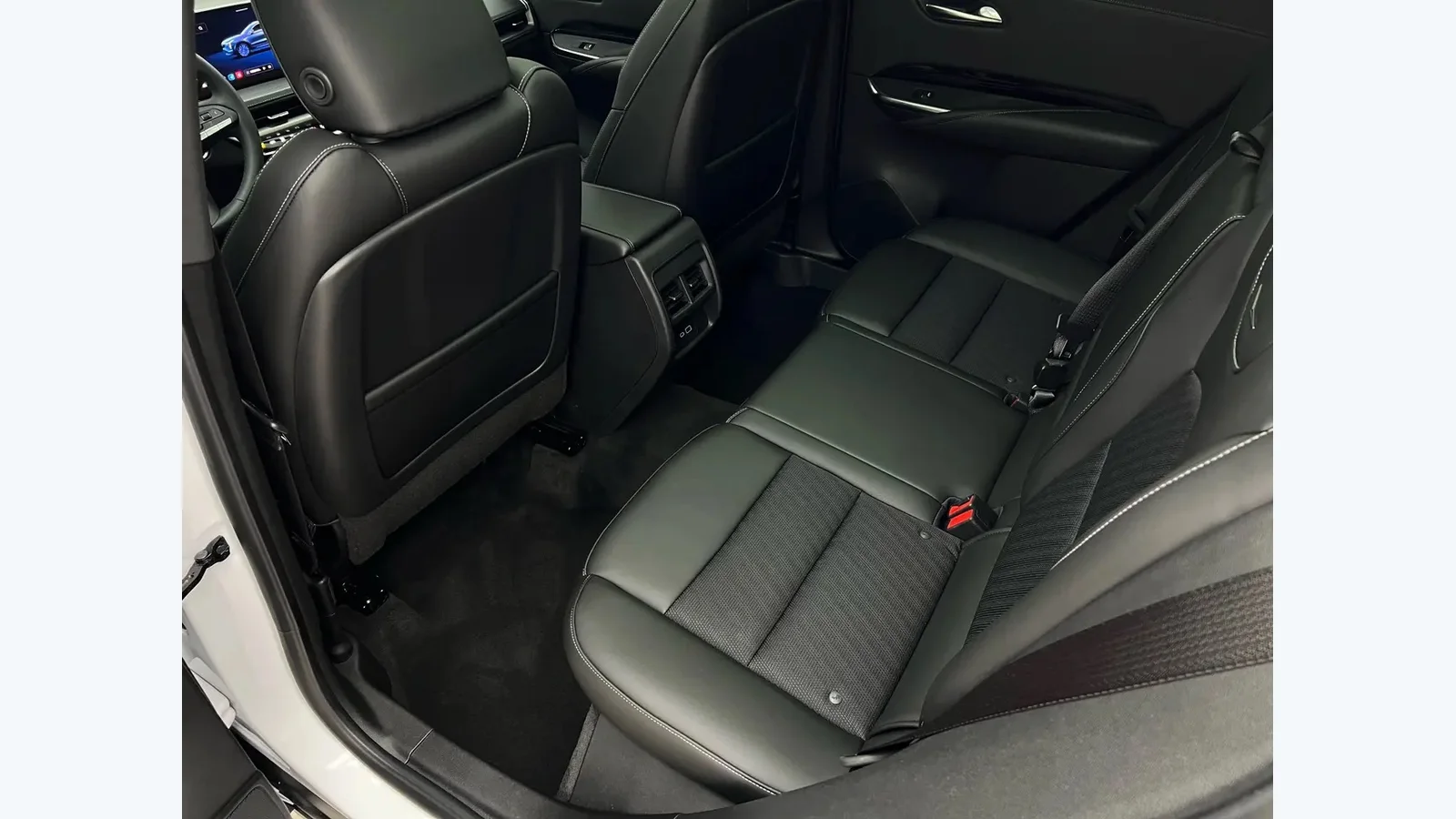 Used Cadillac XT4 Photo 17 thumbnail