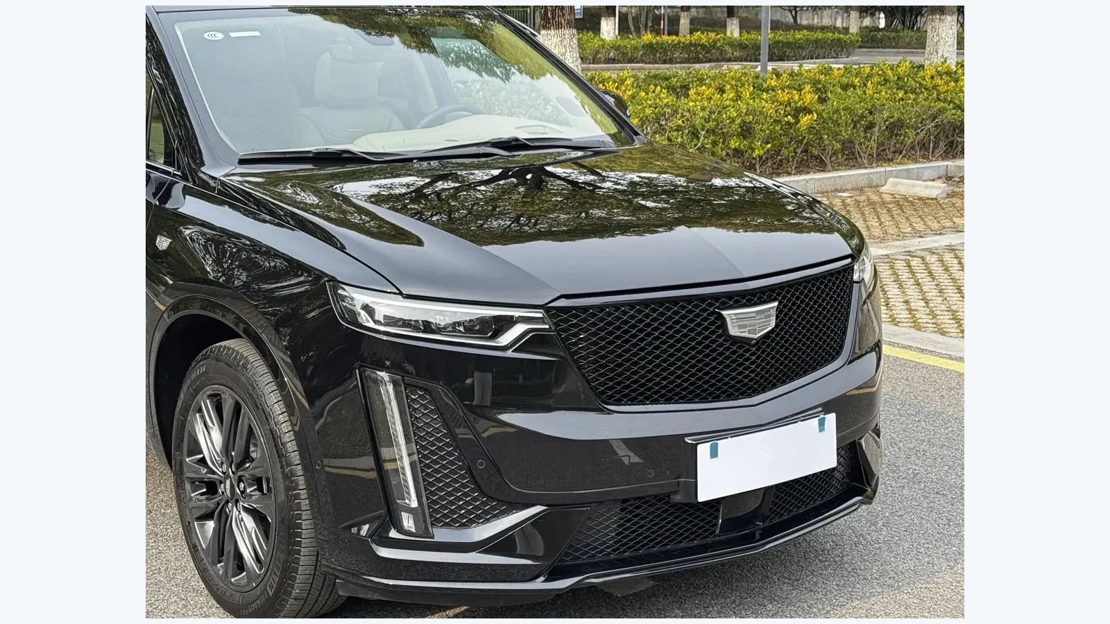 Used Cadillac XT6 Photo 2 thumbnail