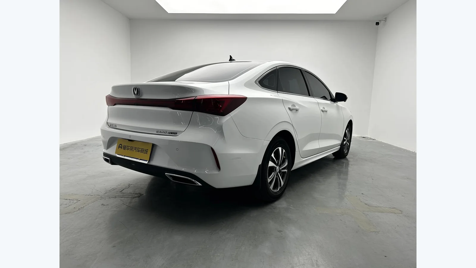 Used Changan Eado Plus Photo 1 thumbnail