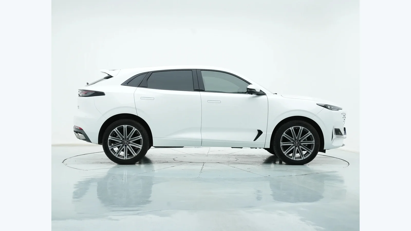 Used Changan UNI-K Photo 2 thumbnail