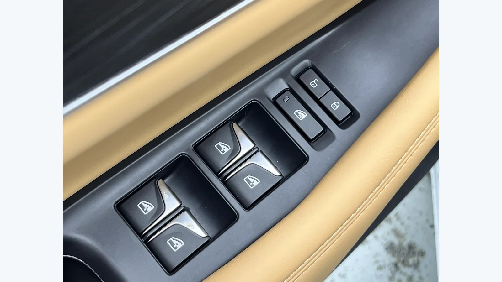Used Changan UNI-K Photo 20 thumbnail