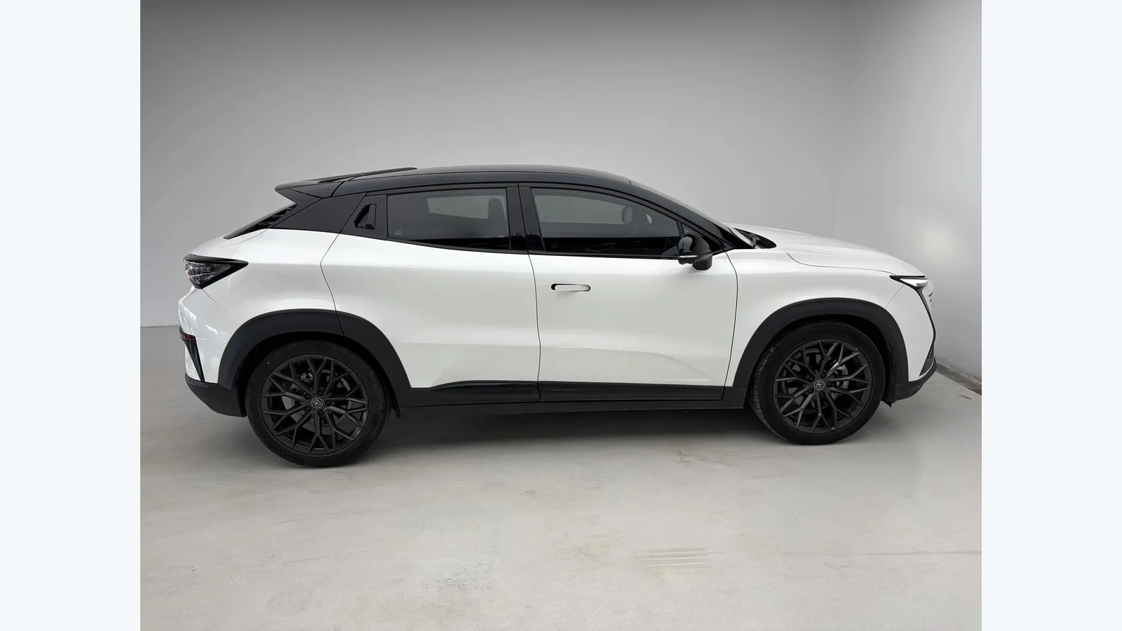 Used Changan UNI-T Photo 2 thumbnail