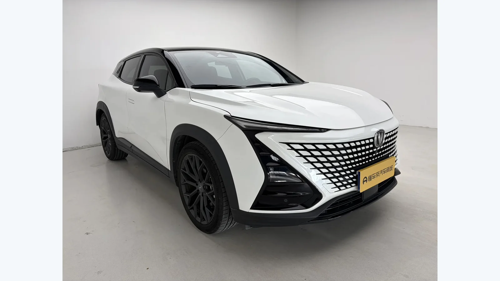 Used Changan UNI-T Rear 45-degree thumbnail
