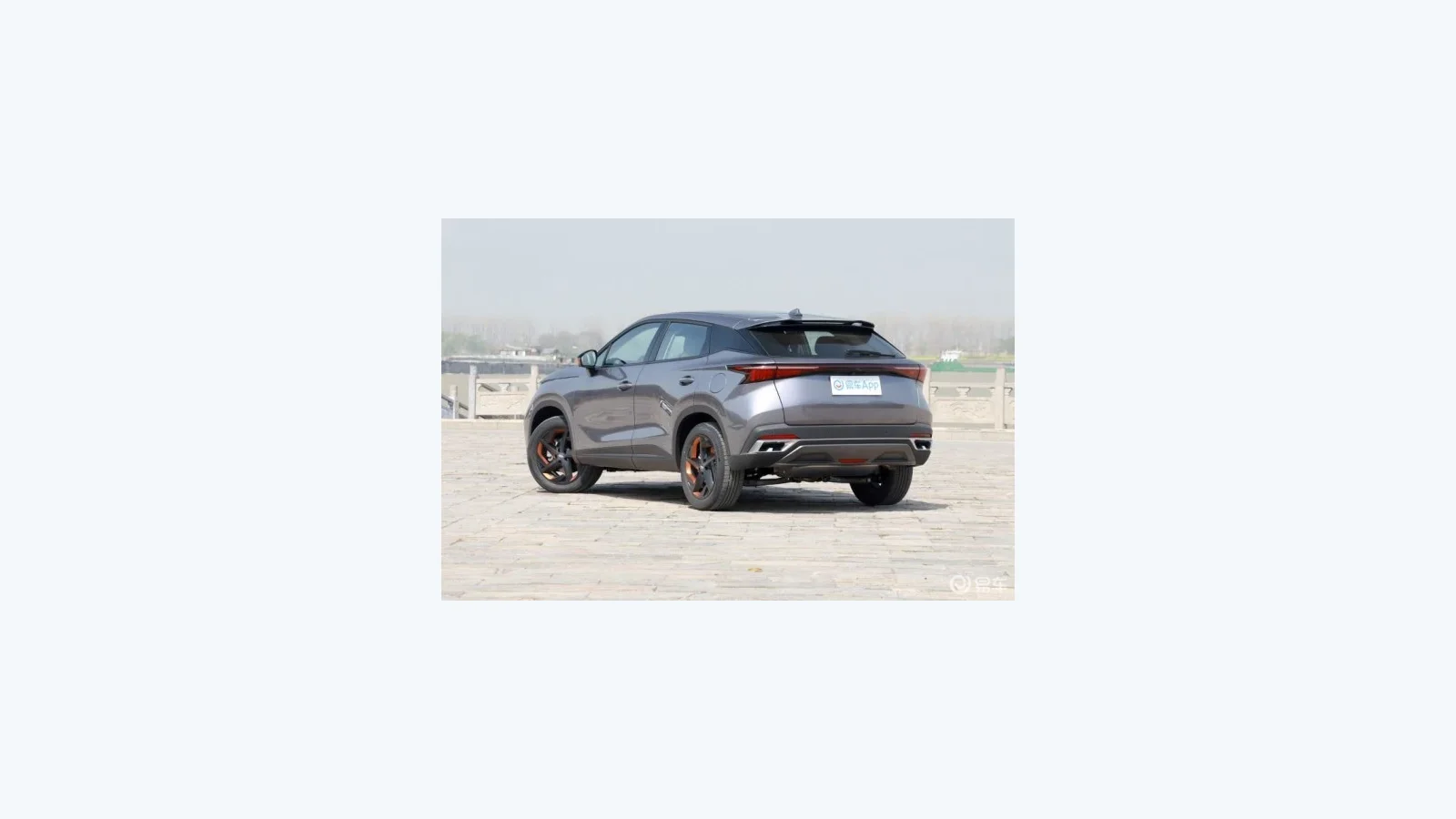 Used Chery Omoda 7 Side profile thumbnail