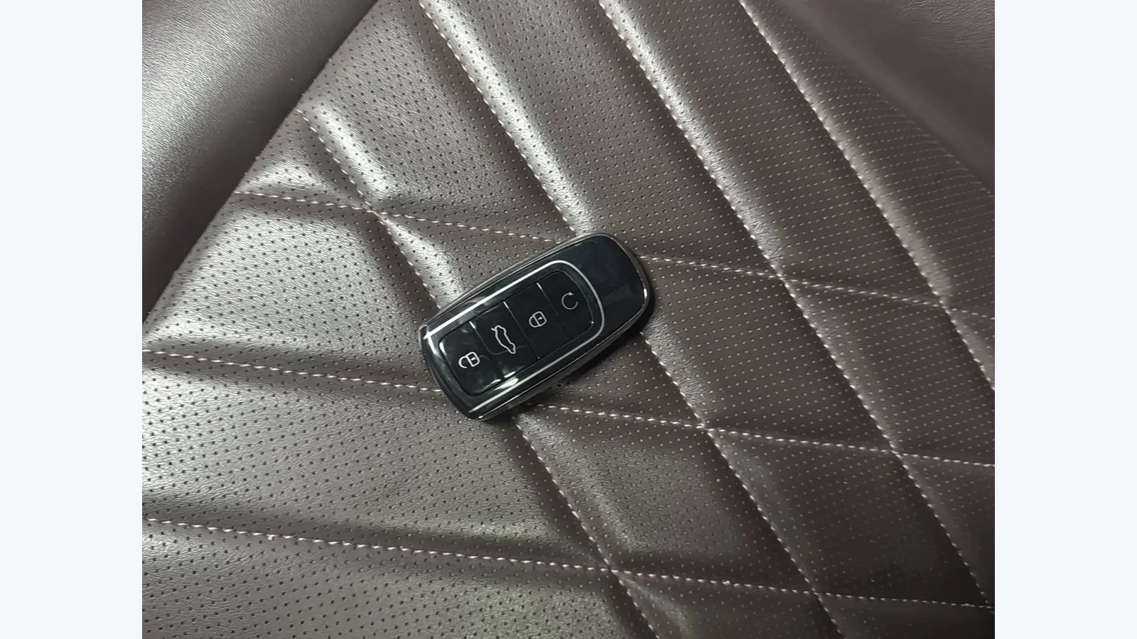 Used Chery Tiggo 8 Pro Photo 7 thumbnail