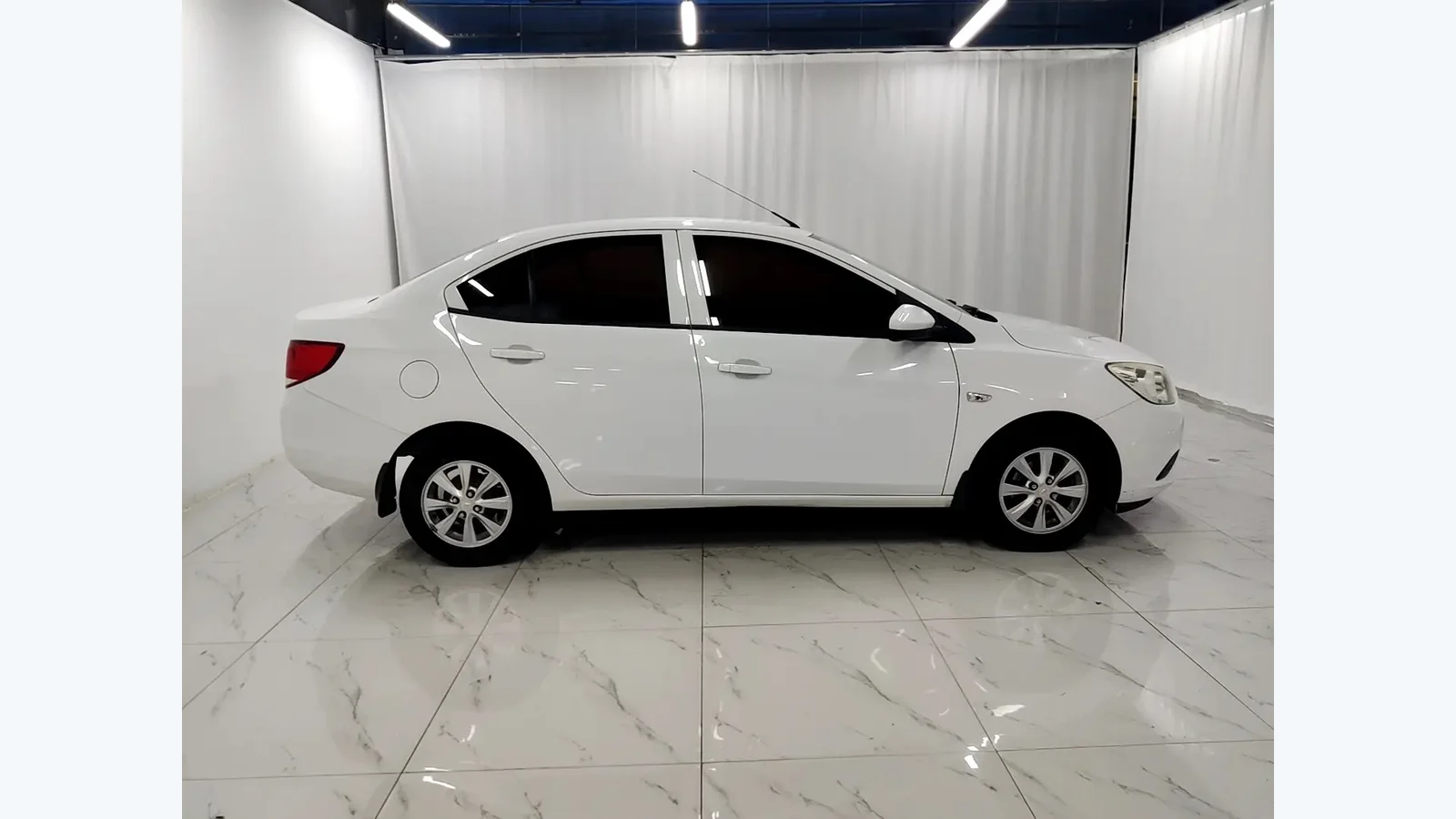 Used Chevrolet Sail Photo 2 thumbnail