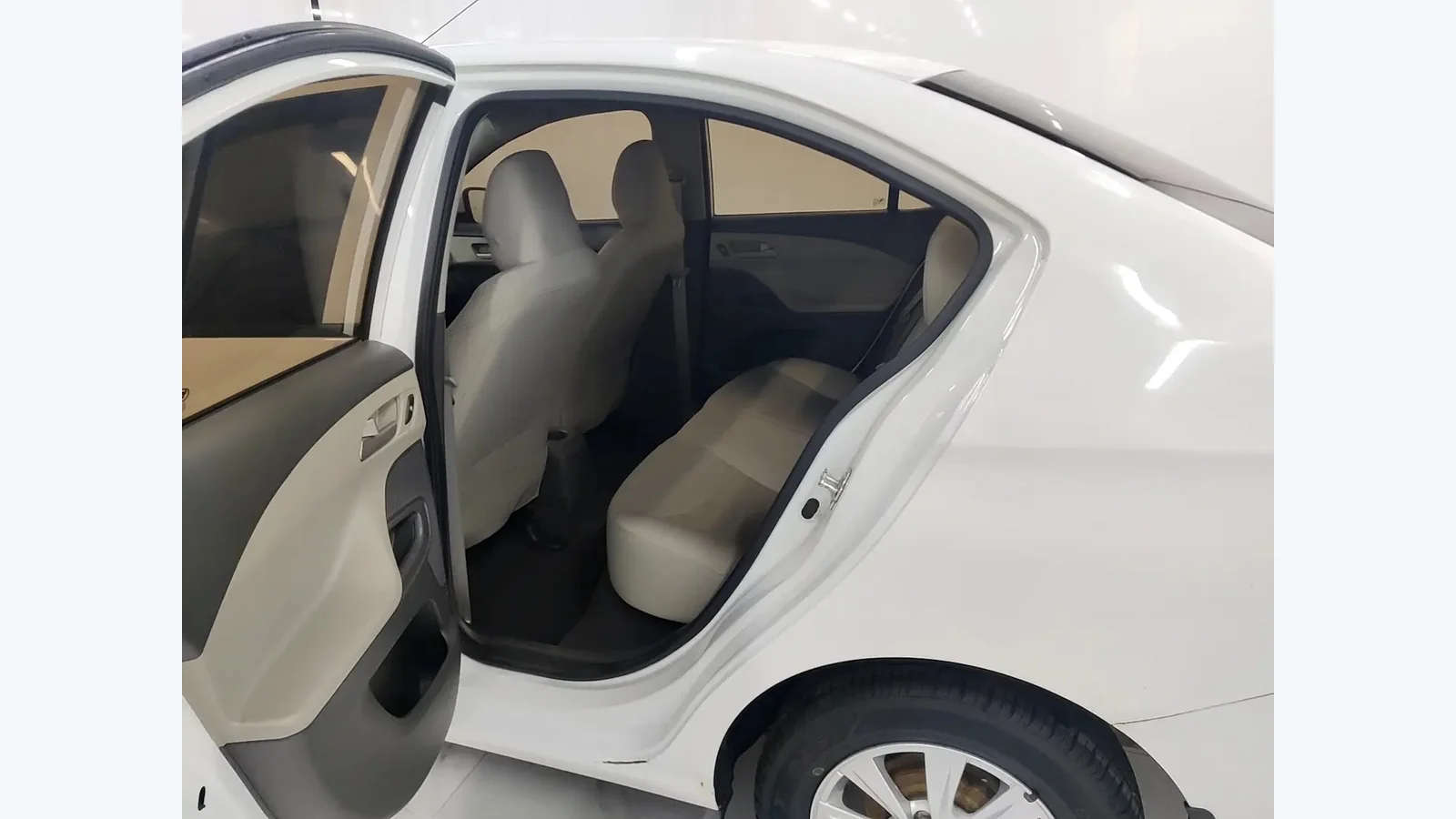 Used Chevrolet Sail Photo 12 thumbnail