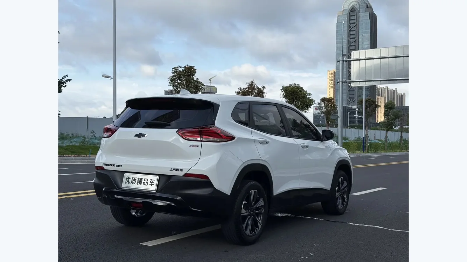 Used Chevrolet Tracker Details thumbnail