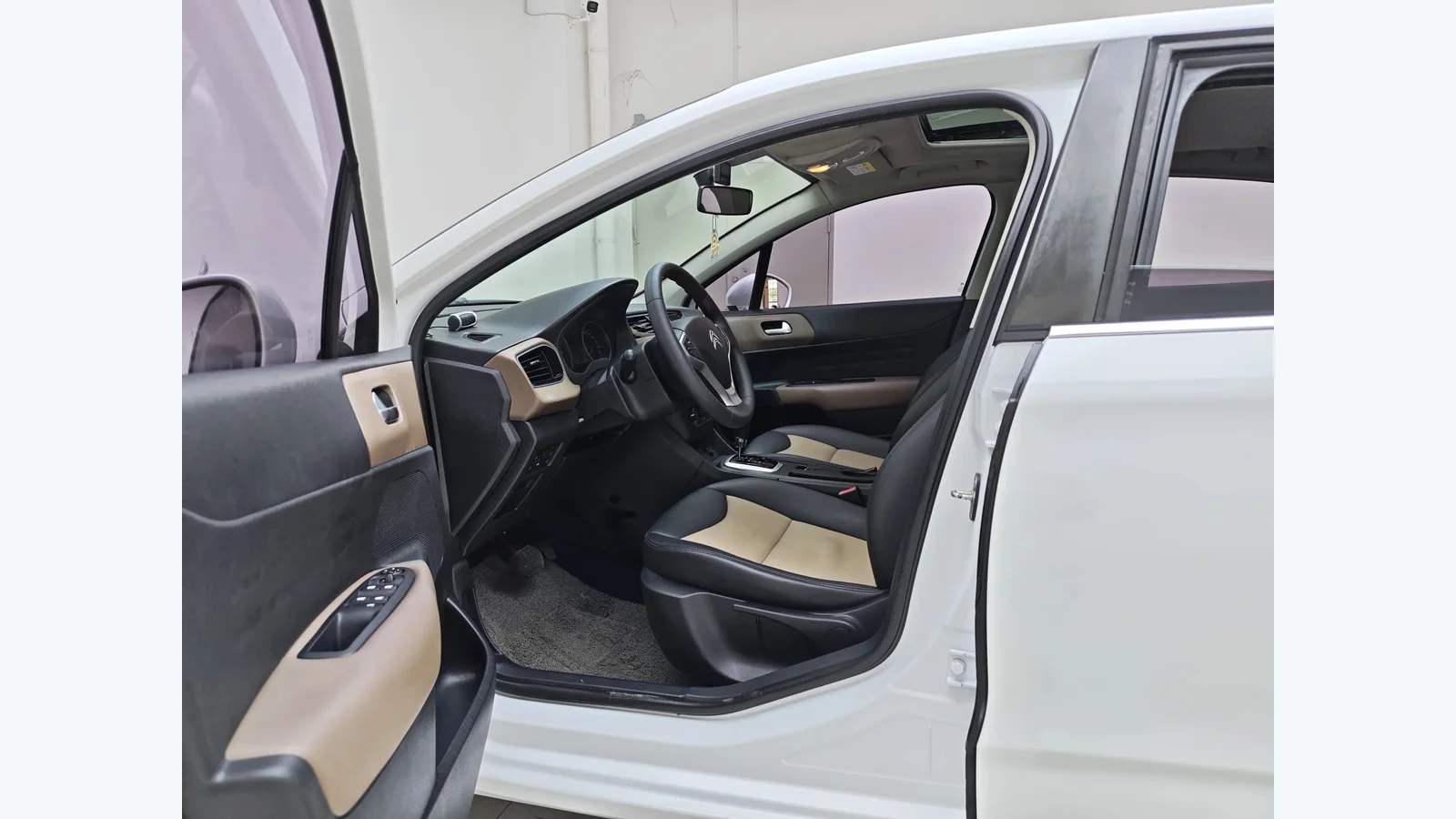 Used Citroën C4L Photo 12 thumbnail
