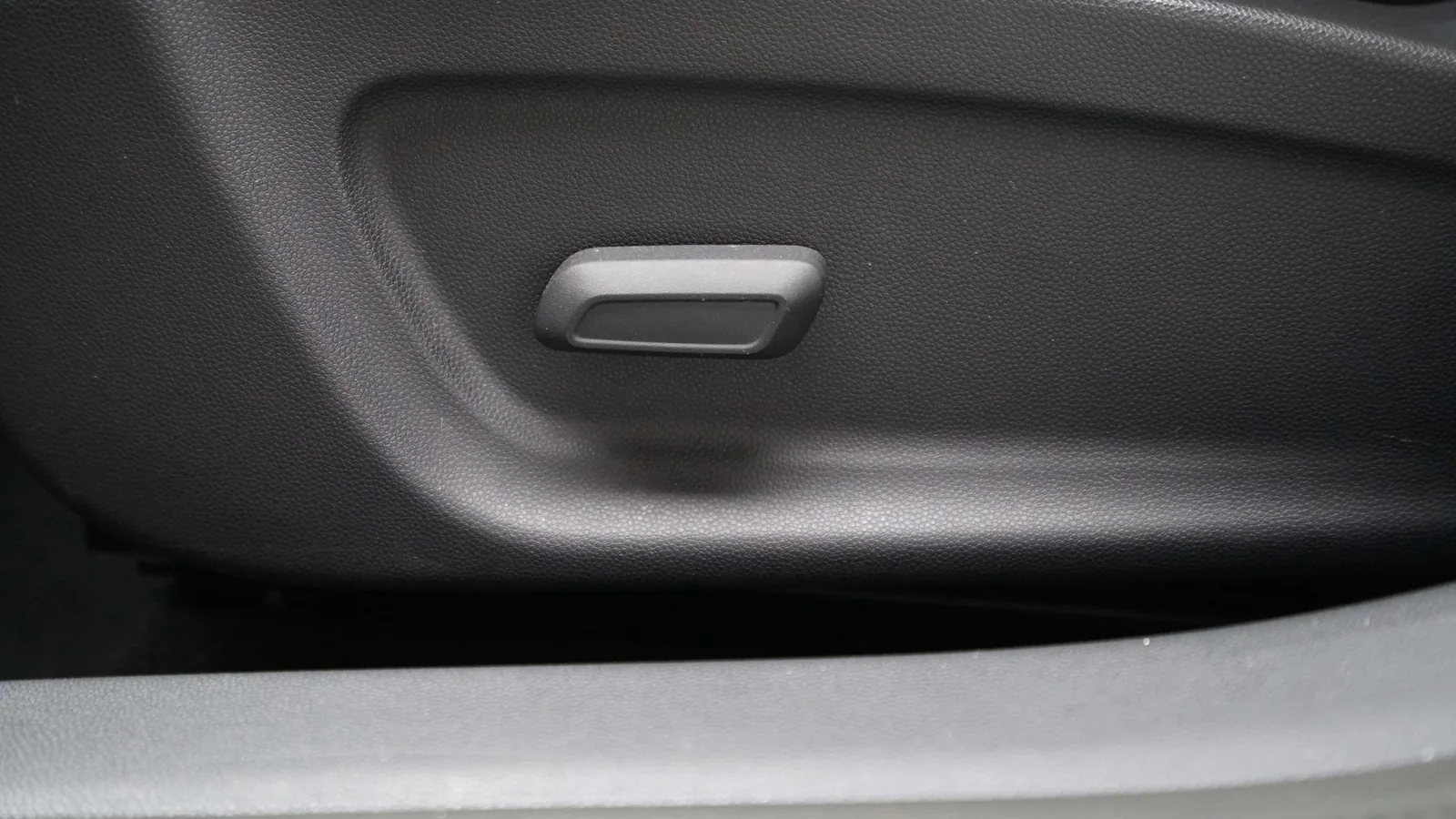 Used Dongfeng Aeolus Yixuan Details thumbnail
