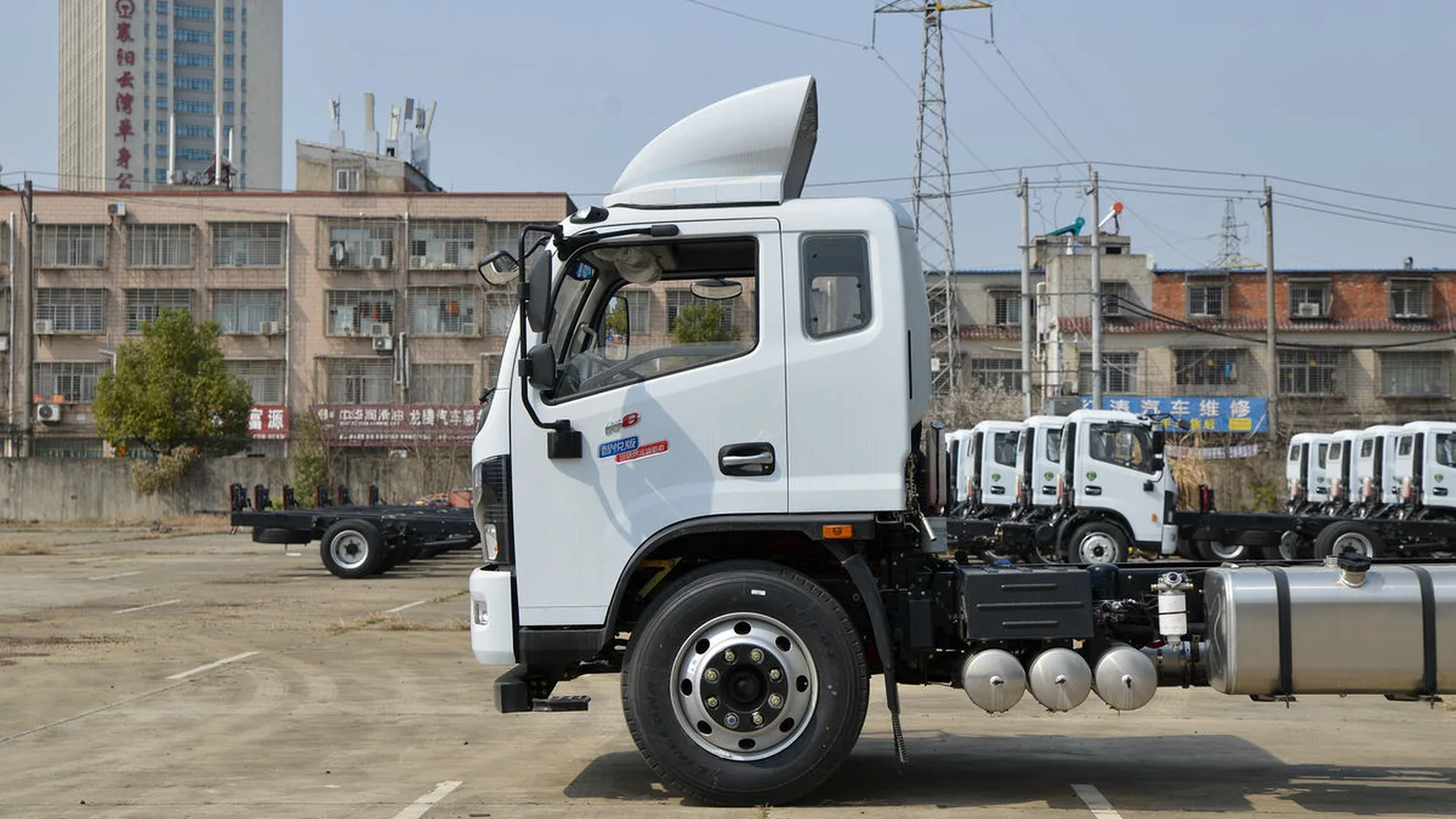 Used Dongfeng Captain Photo 7 thumbnail