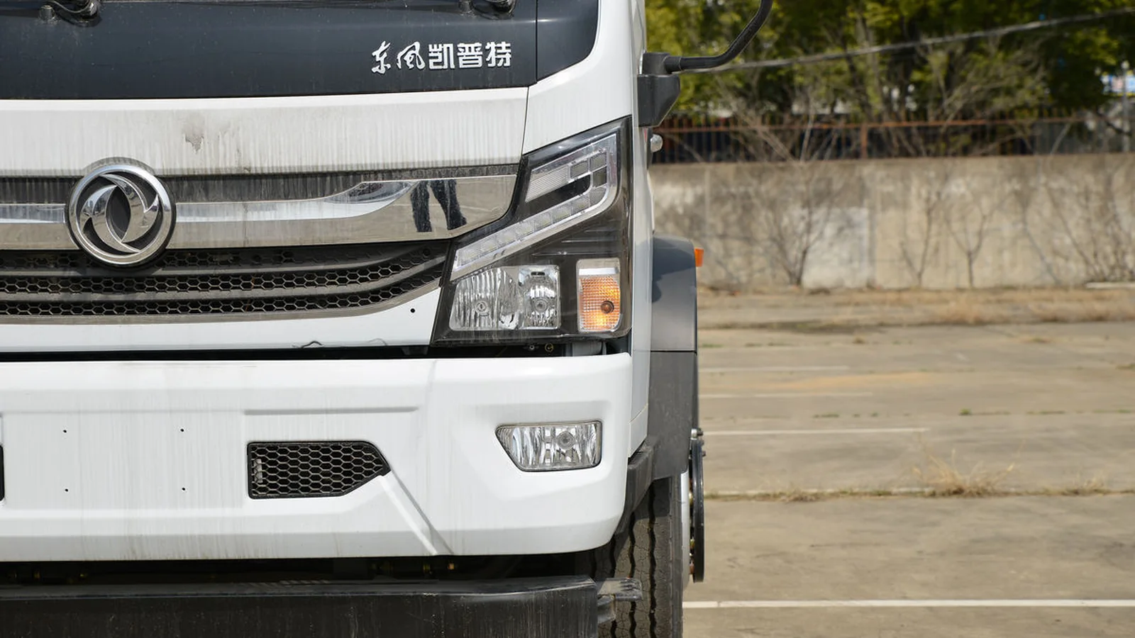 Used Dongfeng Captain Photo 11 thumbnail