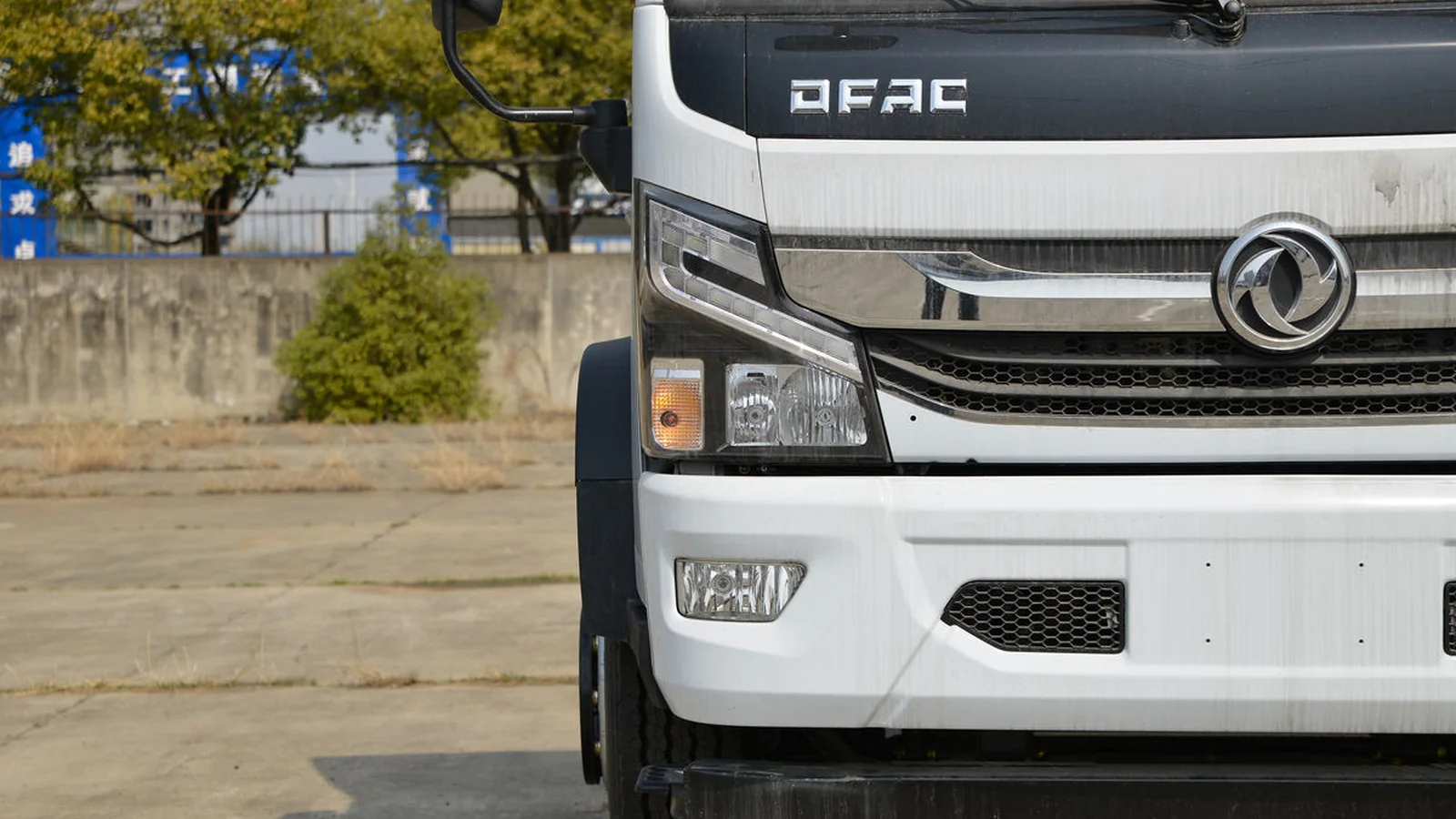 Used Dongfeng Captain Photo 12 thumbnail