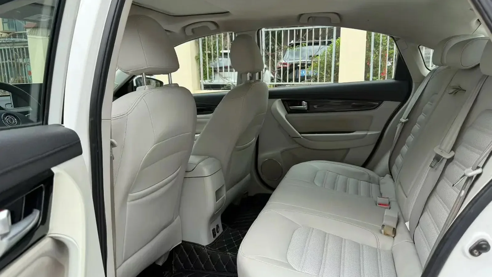 Used Dongfeng Fengxing Jingyi S50 Photo 3 thumbnail