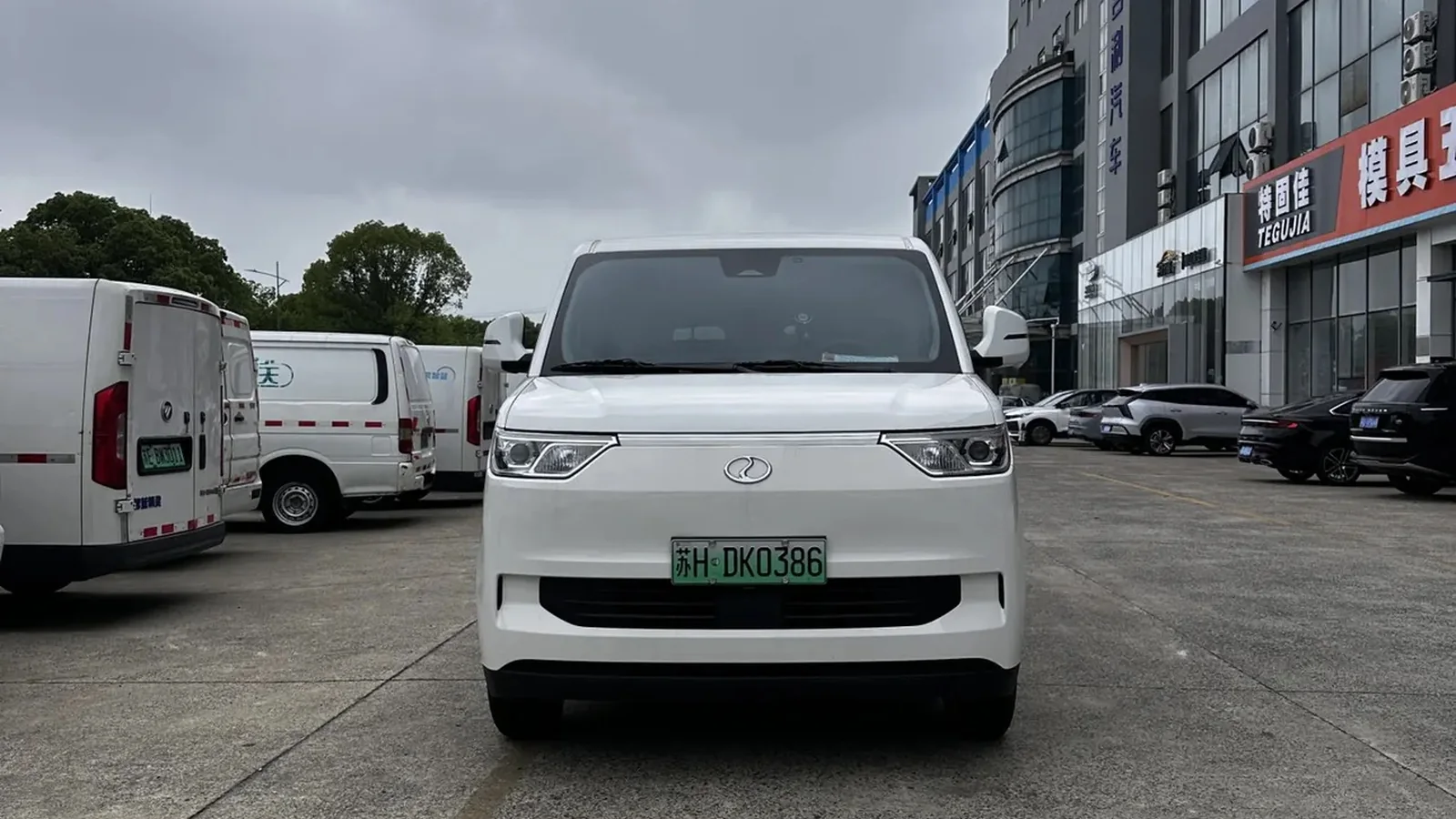 Used Dongfeng Rich 7 Front 45-degree reference for China export