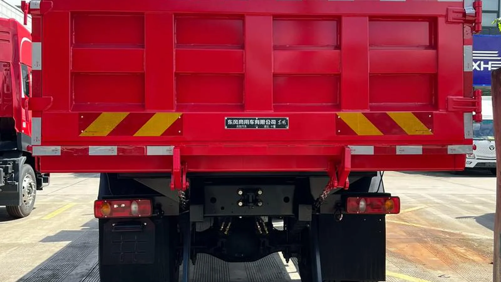 Used Dongfeng Tianjin Photo 2 thumbnail