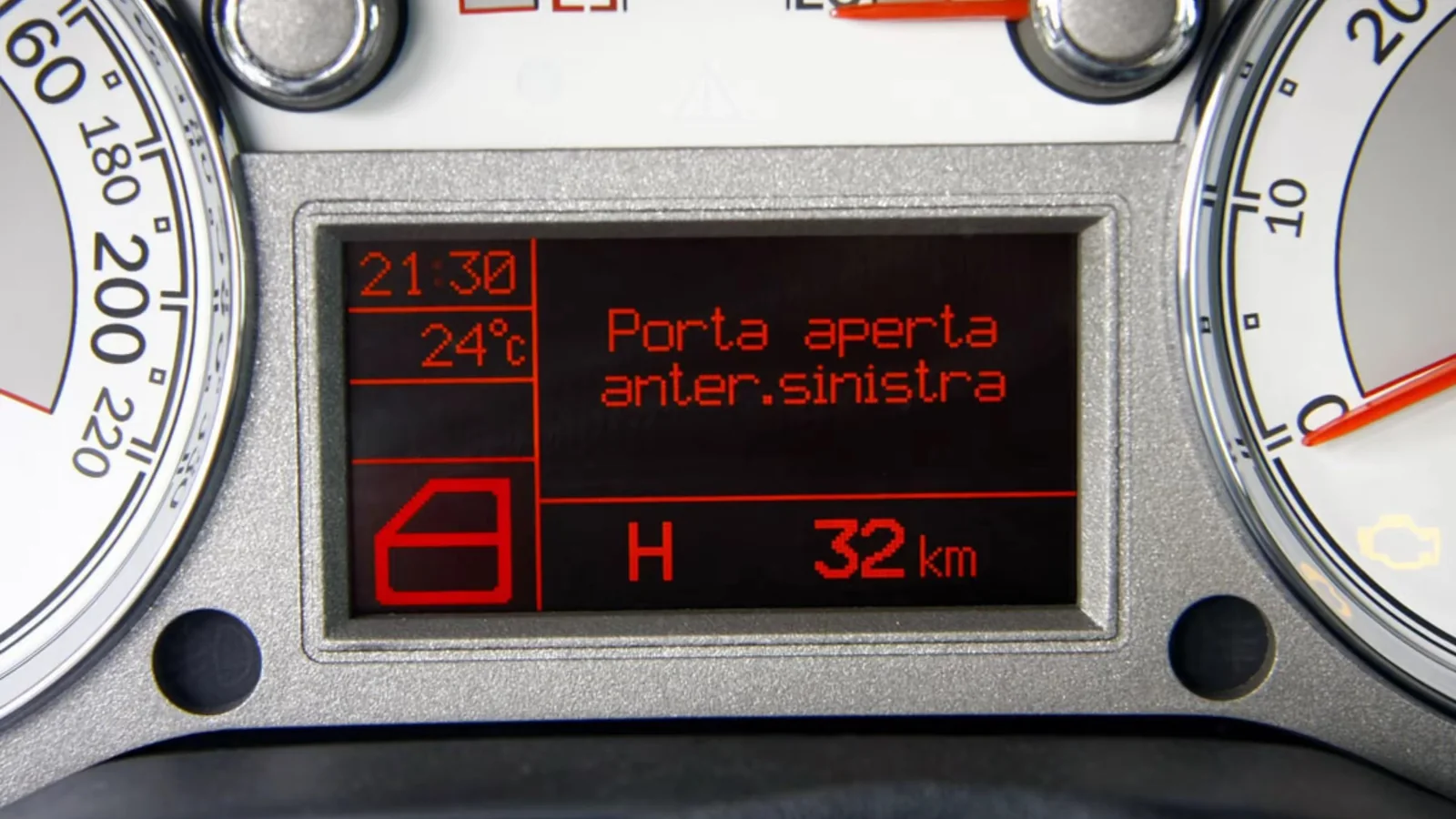 Used Fiat Linea Photo 11 thumbnail