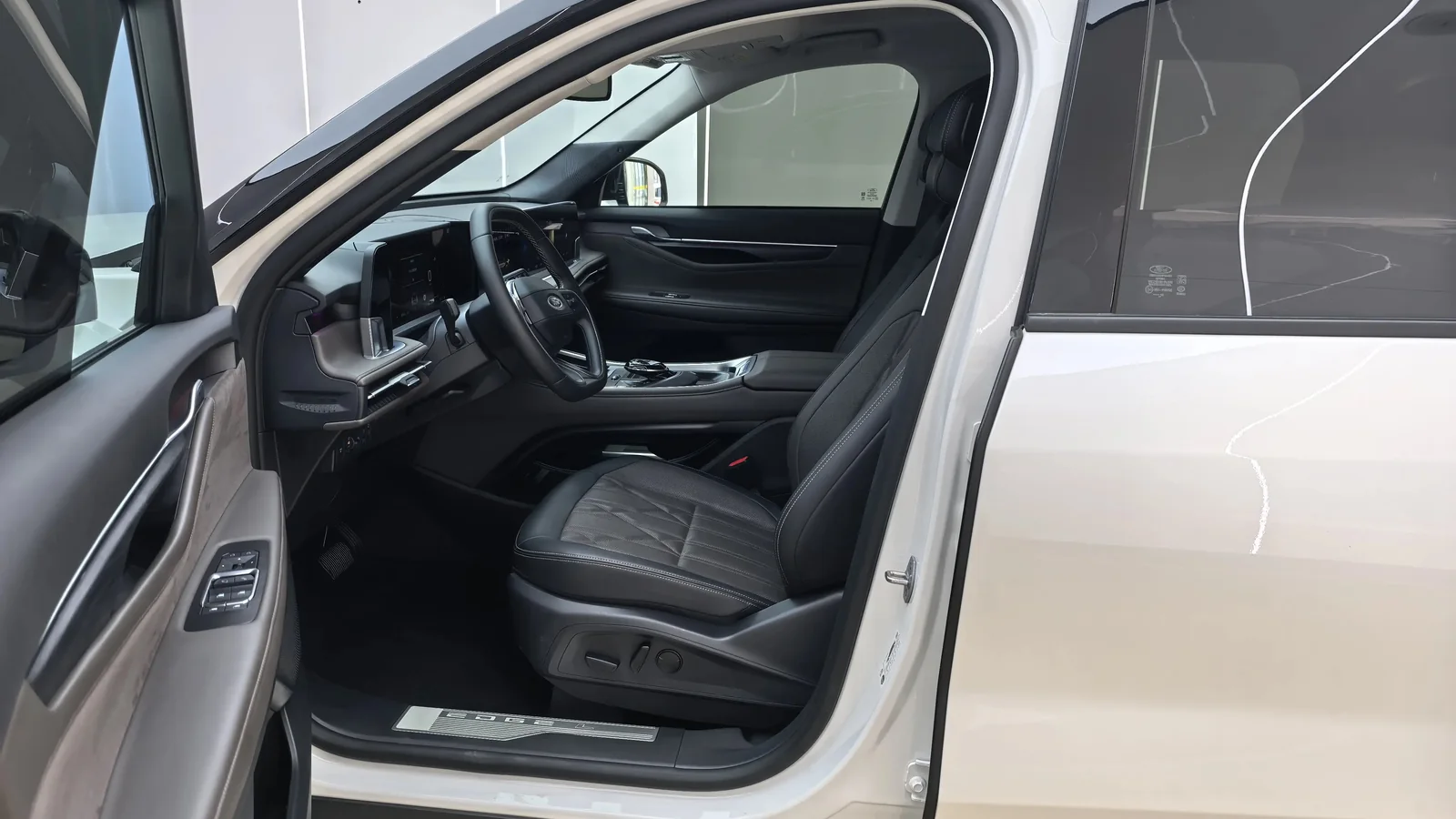 Used Ford Edge Photo 10 thumbnail