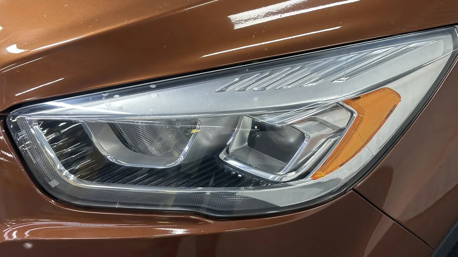 Used Ford Escape Photo 3 thumbnail